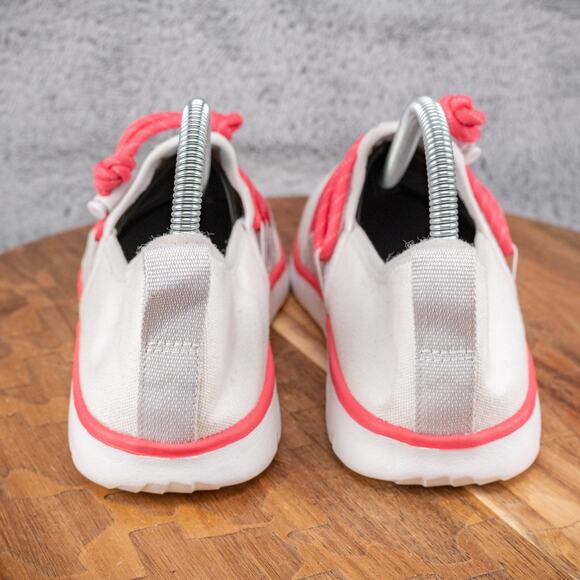 UGG Cambrian Sneaker Size: 6 US Color: Light Grey/Pink Style: 1115154K - Picture 4 of 7